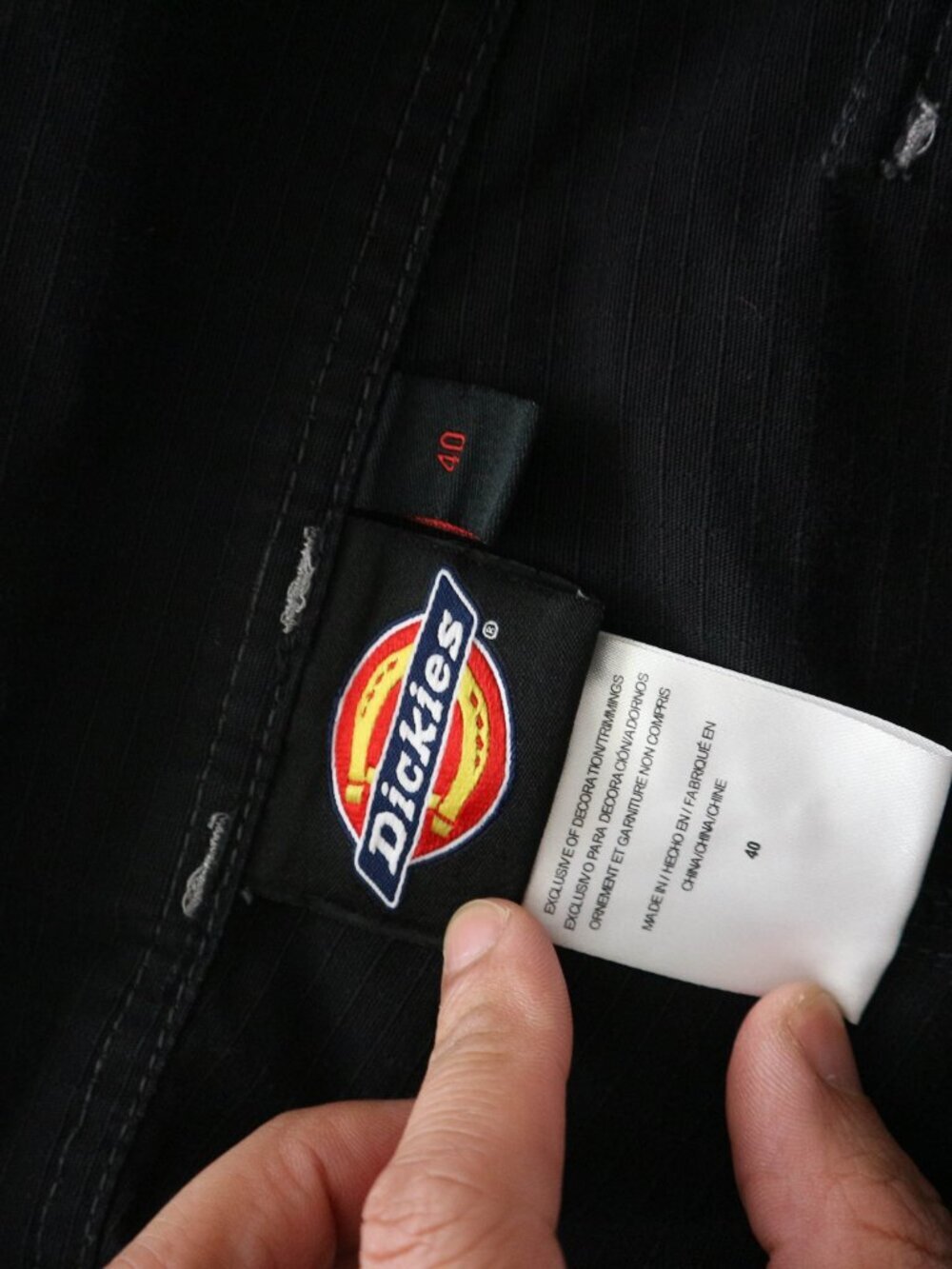 Dickies Utility Cargo Workwear Shorts Mens Size 40W Distressed - Picture 8 of 8